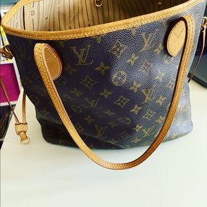 Louis Vuitton Neverfull MM